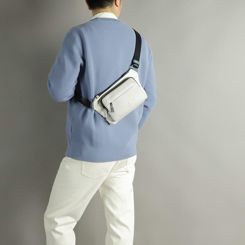 LANVIN en Bleu ランバンオンブルー ミニショルダーバッグ ドレッセ
