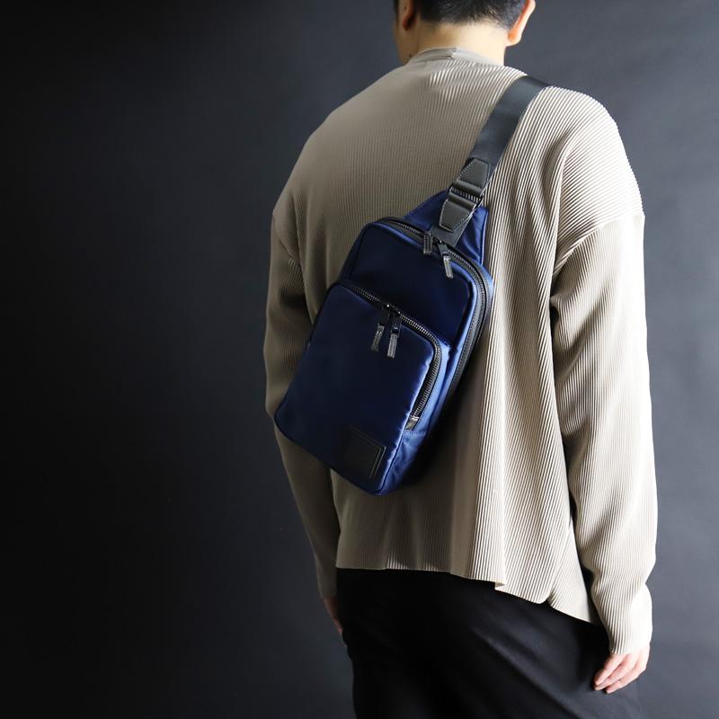 LANVIN en Bleu ランバンオンブルー SHORT ショート ボディバッグ ワン