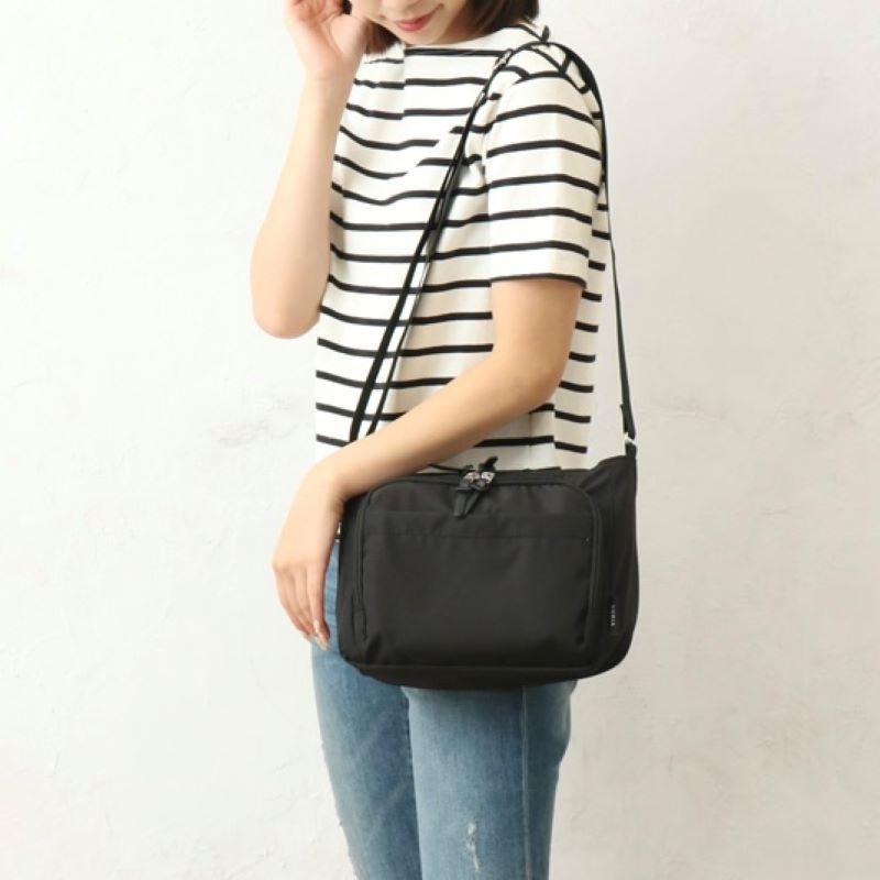 mamacaru ママカル ショルダーバッグ 斜め掛けバッグ 撥水 拡張