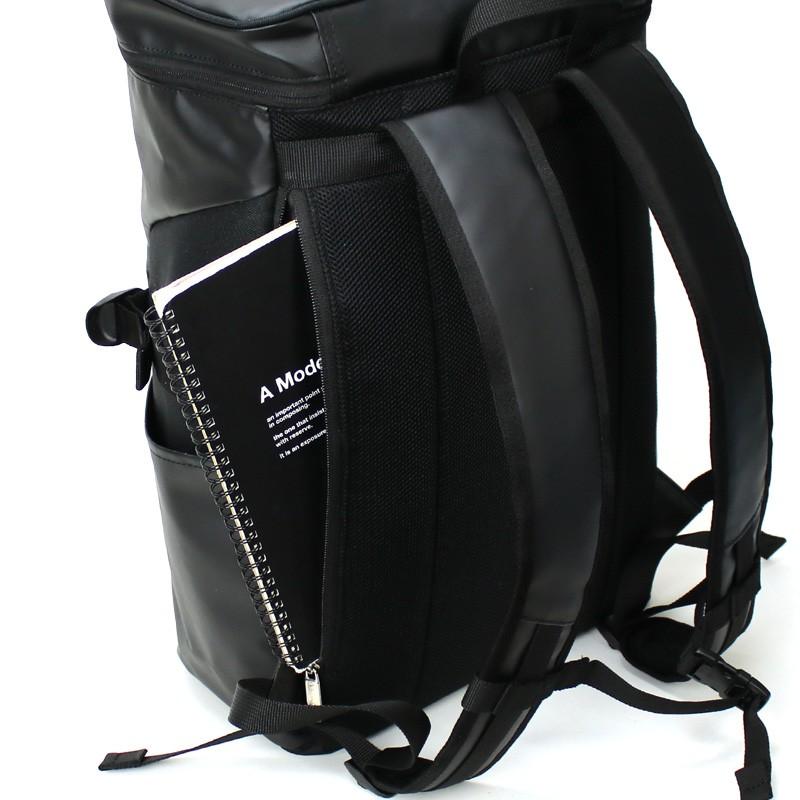 チャンピオン リュック Champion デイリー 22 新作 スクエアリュック リュックサック デイパック メンズ レディース 男女兼用 30l B4 A3 撥水 普段使い 通勤 通学 学生 高校生 中学生 大学生 男子 女子 大容量 おしゃれ かわいい ブランド 黒