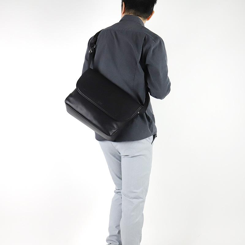 TAKEO KIKUCHI（タケオキクチ） ショルダーバッグ フィル 斜め掛け