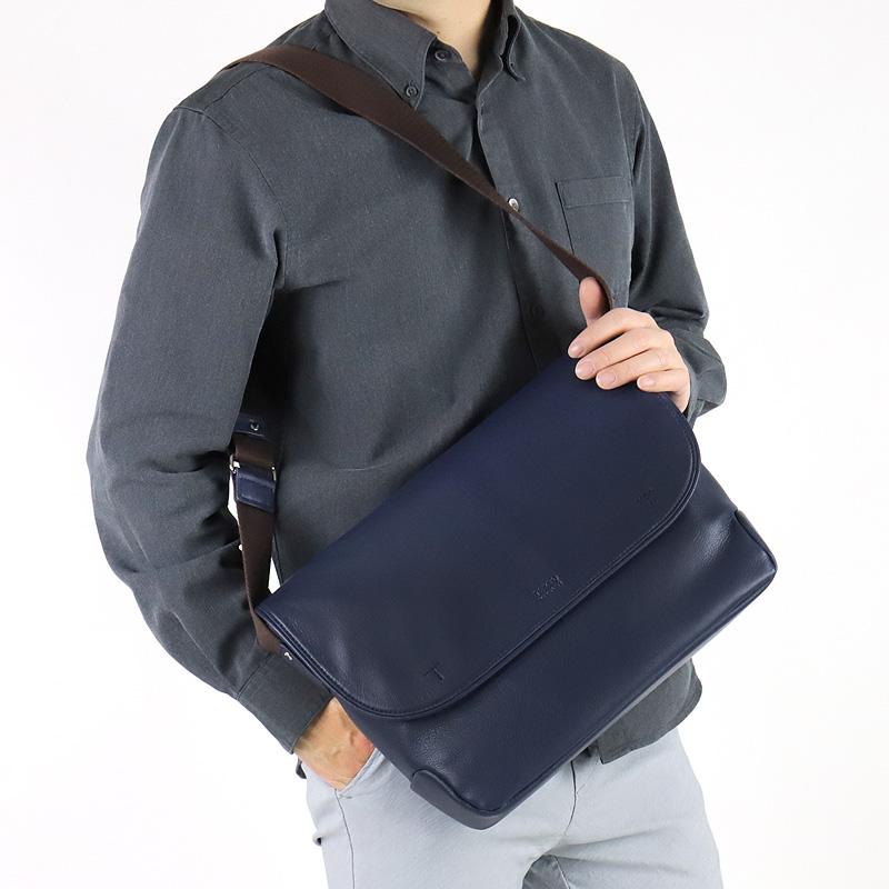 TAKEO KIKUCHI（タケオキクチ） ショルダーバッグ フィル 斜め掛け