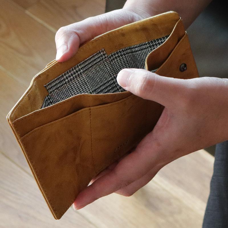TAKEO KIKUCHI（タケオキクチ） OYSTE オイスター 三つ折り財布 小銭