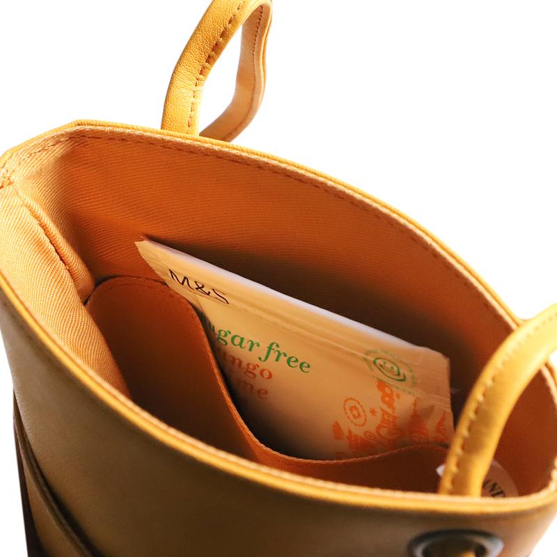 稀少 ピーナッツ スヌーピーコラボ レザー ショルダーバック ポーチ