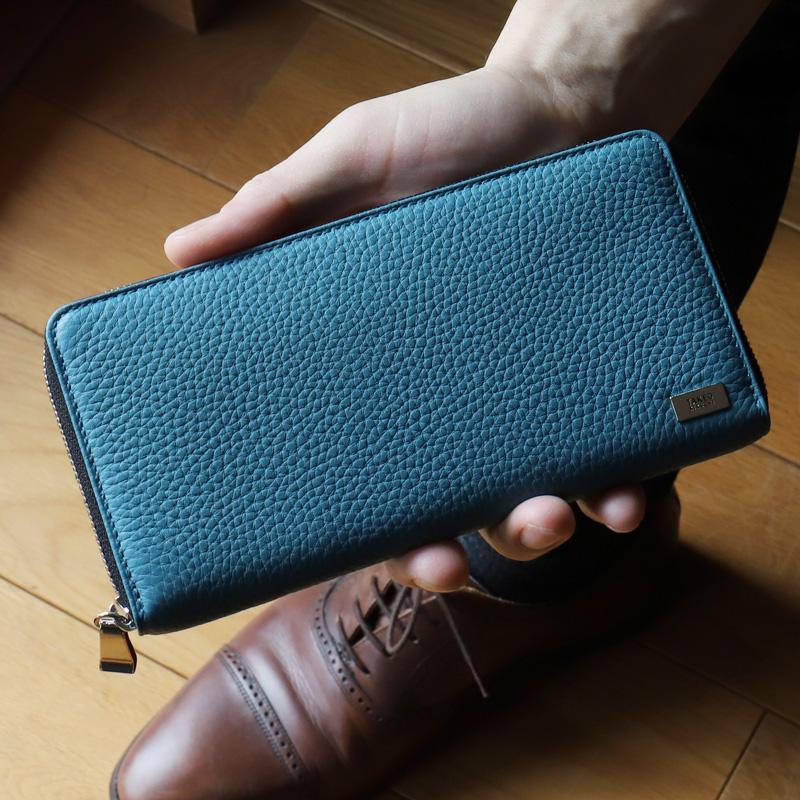 TAKEO KIKUCHI（タケオキクチ） BILL ビル ラウンドファスナー長財布