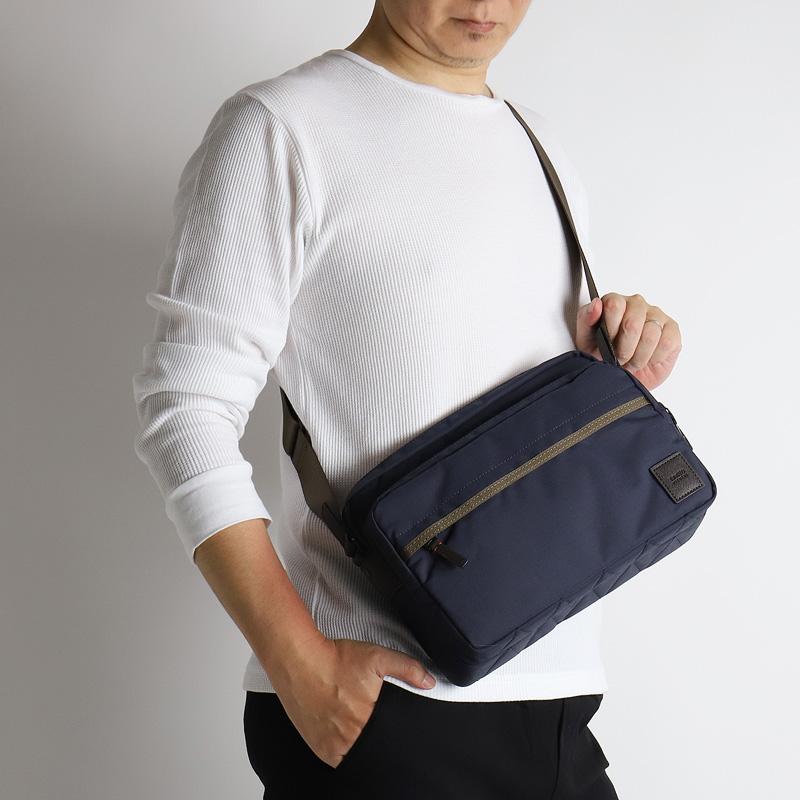 TAKEO KIKUCHI（タケオキクチ） True トゥルー ショルダーバッグ 斜め