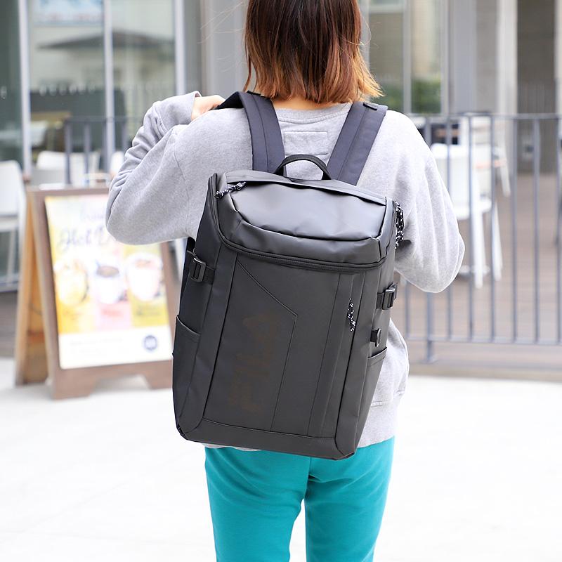【色: GREEN/PURPLE】[フィラ] サイン リュックサック24L 77 FILA（フィラ） サイン スクエアリュック デイパック リュックサック