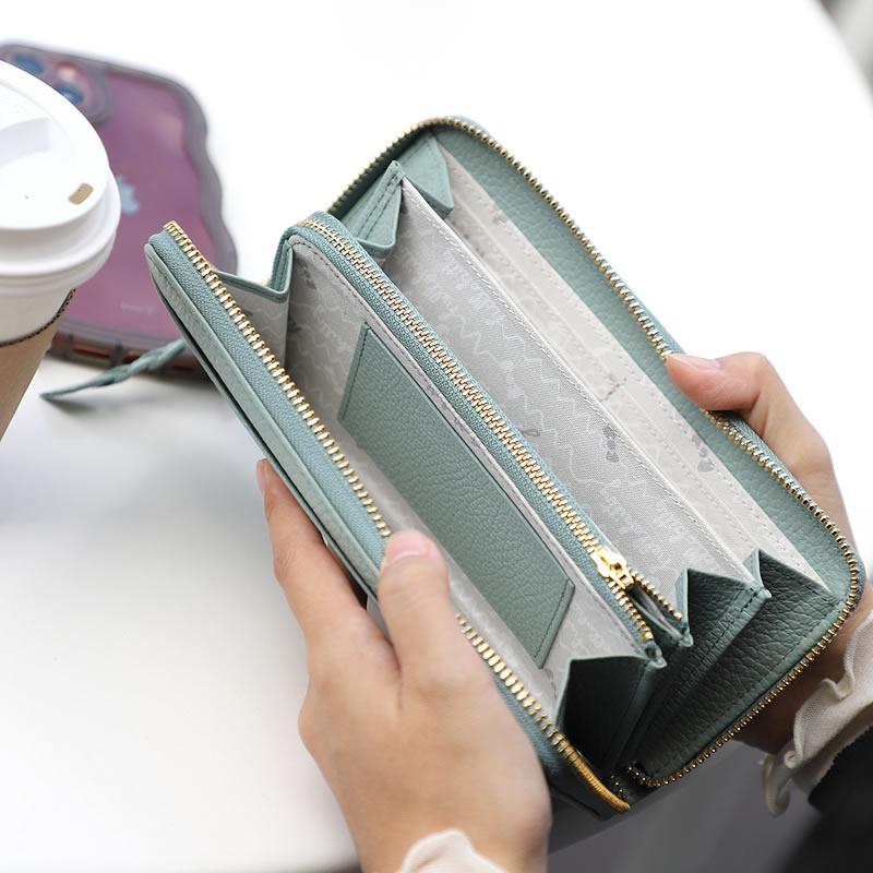 ハローキティ 本革長ウォレット アイボリー