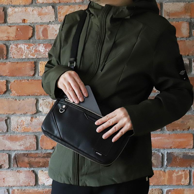 AVIREX（アヴィレックス） STUART スチュアート ショルダーバッグ 斜め