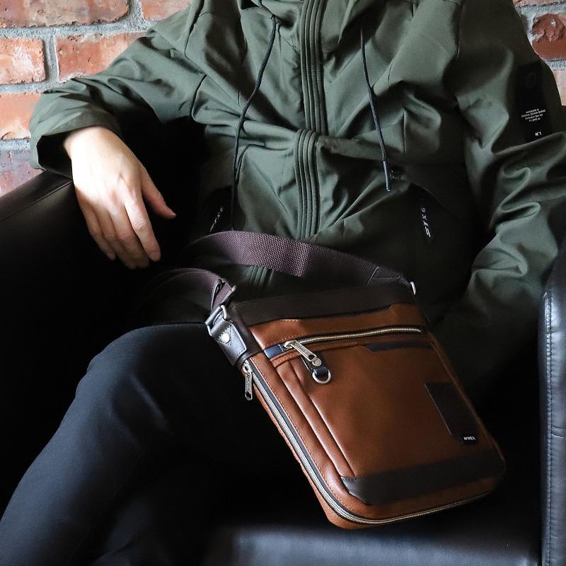 AVIREX（アヴィレックス） STUART スチュアート ショルダーバッグ 斜め