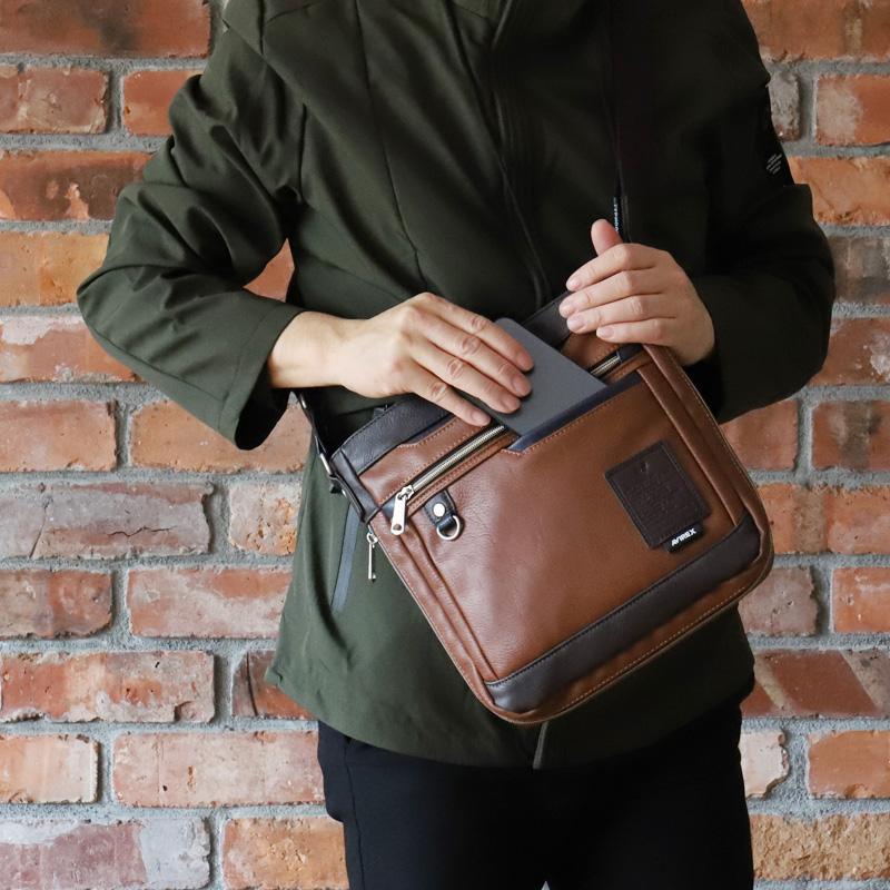 AVIREX（アヴィレックス） STUART スチュアート ショルダーバッグ 斜め