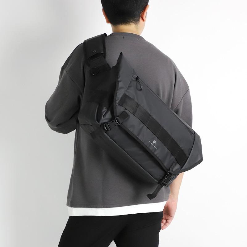 MICHAEL LINNELL（マイケルリンネル） メッセジャーバッグ ショルダー