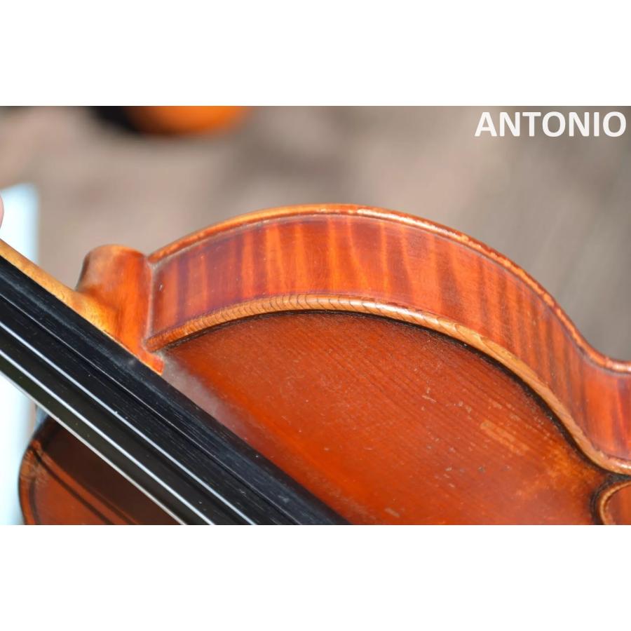 "Fait a Mirecourt, N°108, par le Maitre-Luthier Amedee DIEUDONNE en 1929" |  | 08