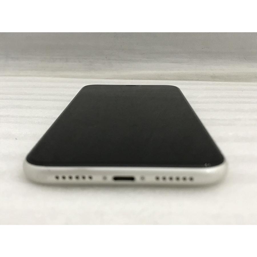 アップル Apple iPhone11 128GB auシムロックあり ホワイト MWM22J／A