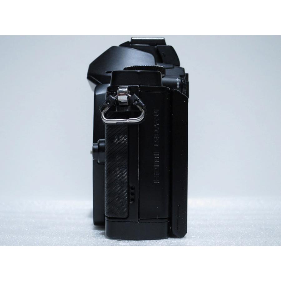 カメラ オリンパス OLYMPUS ミラーレス一眼 OM-D E-M5