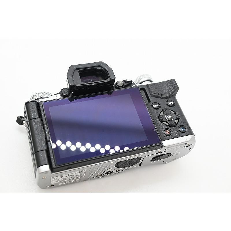 オリンパス OLYMPUS ミラーレス一眼 ボディ シルバー OM-D E-M5 Mark