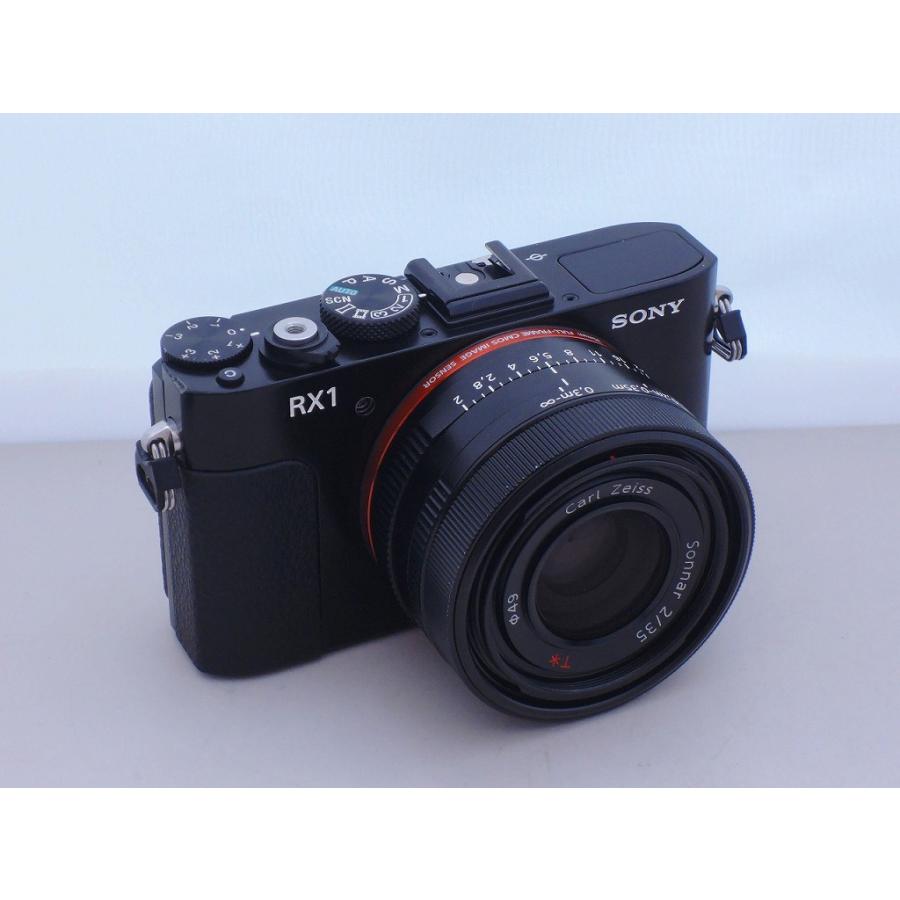 Sony RX1 コンパクトデジタルカメラ Sony RX1 コンパクトデジタルカメラ 最小カメラで孤高の一品 SONY DSC