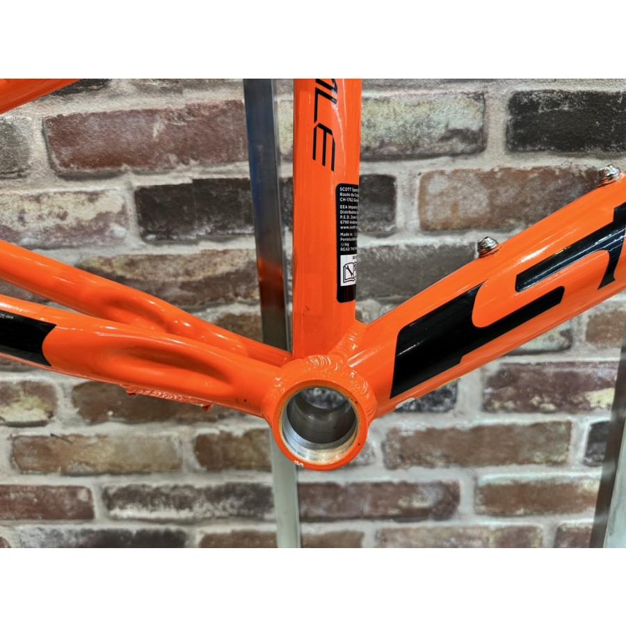 スコット SCOTT フレームセット オレンジ SCALE20【カウマン戸塚