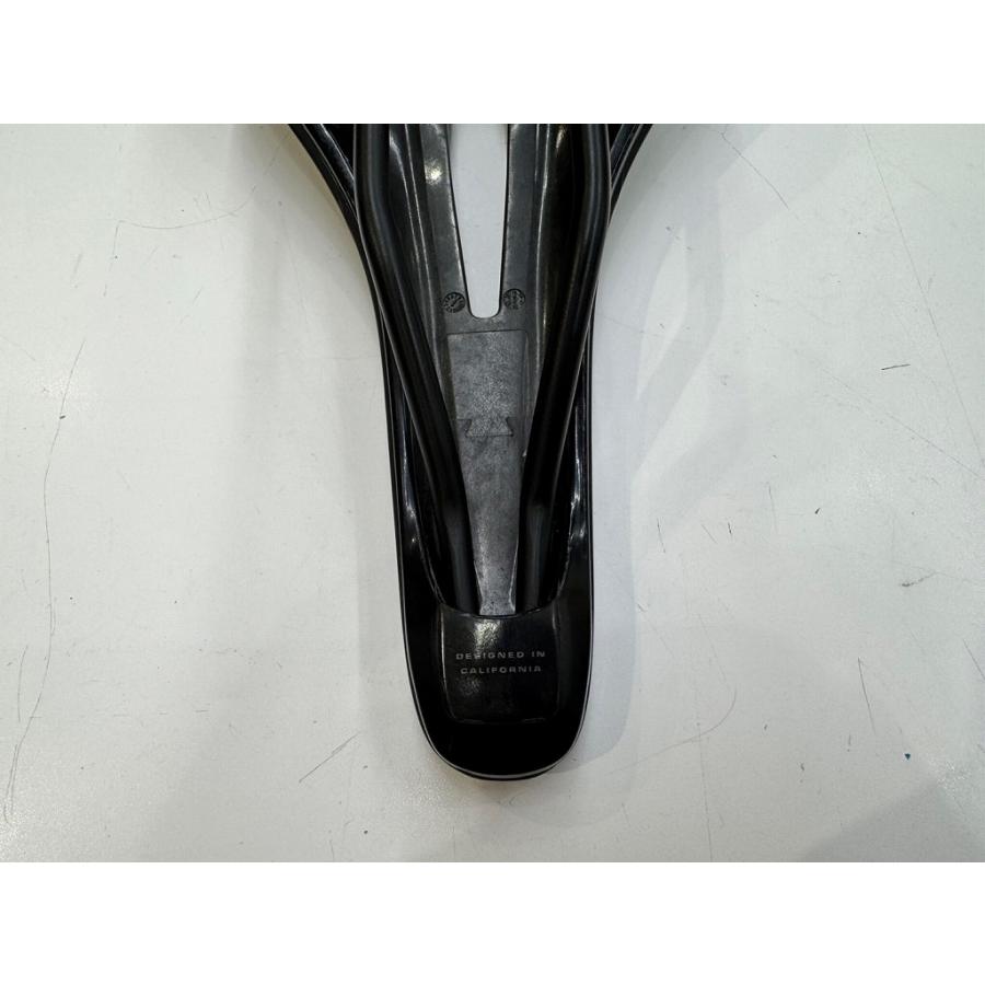 スペシャライズド SPECIALIZED サドル 143mm PHENOM【カウマン戸塚