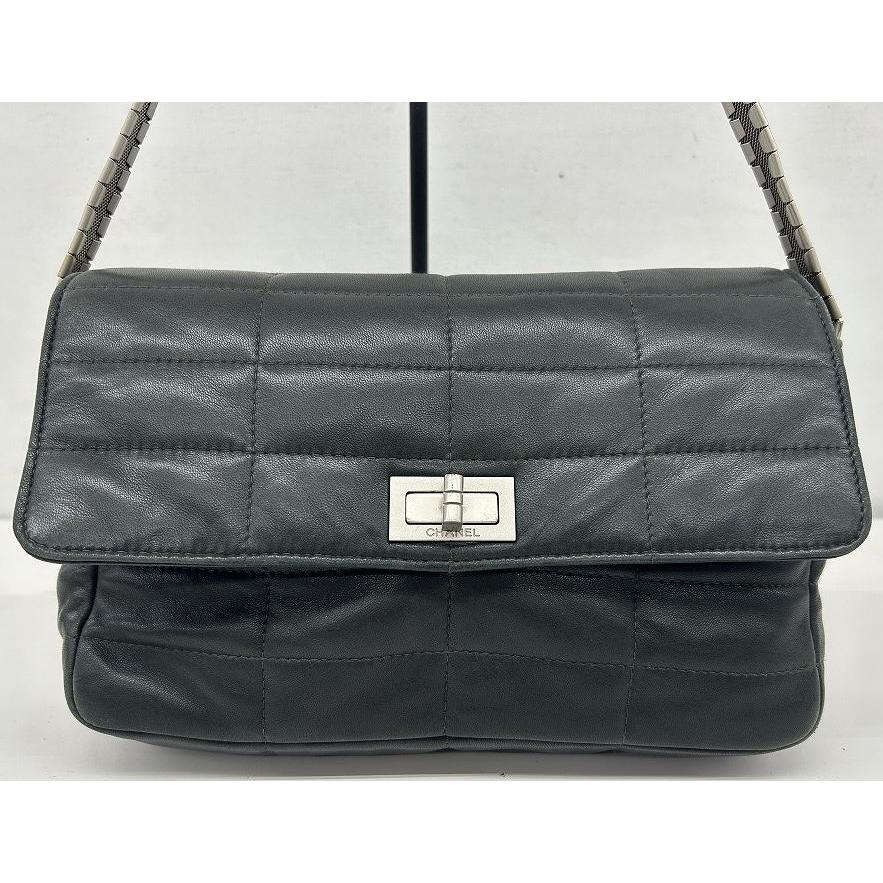 シャネル CHANEL チョコバー ショルダーバッグ ターンロック 蛇骨