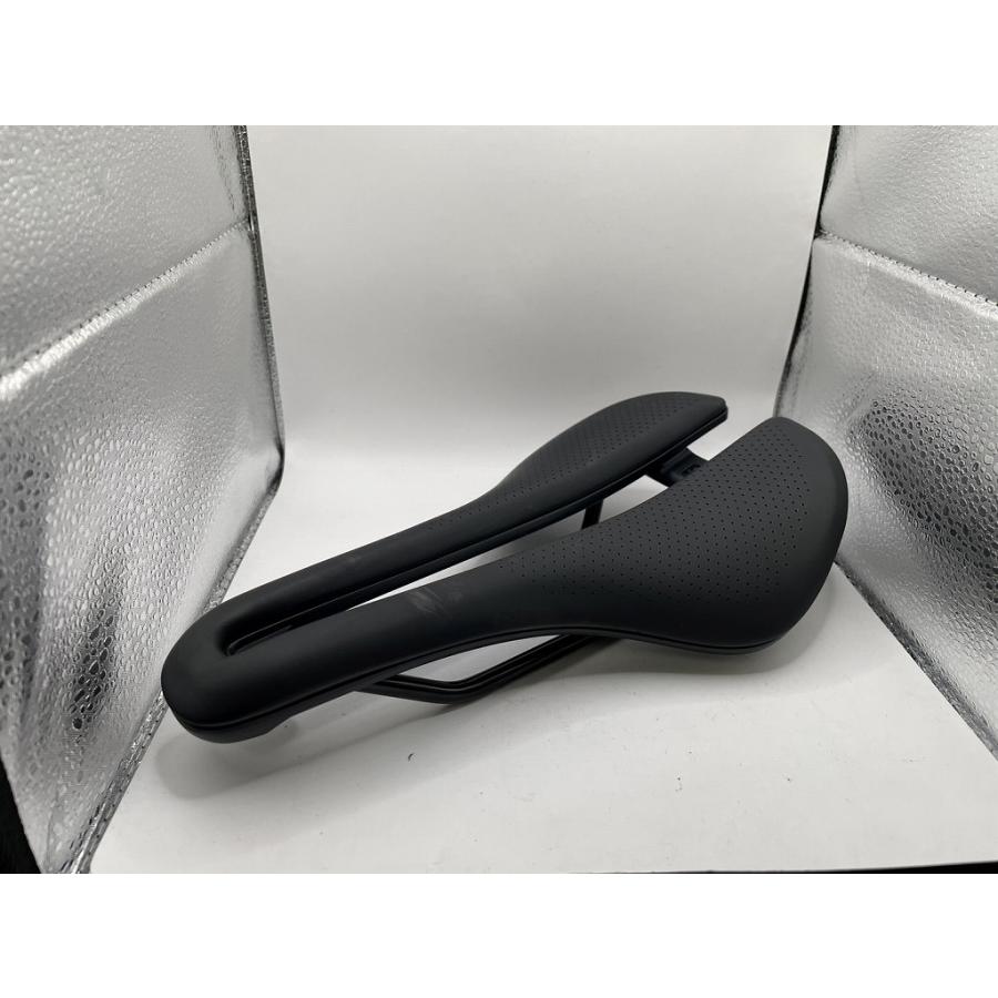ボントレガー BONTRAGER サドル 145mm オーステナイトレール ボントレガー BONTRAGER サドル 145mm オーステナイトレール