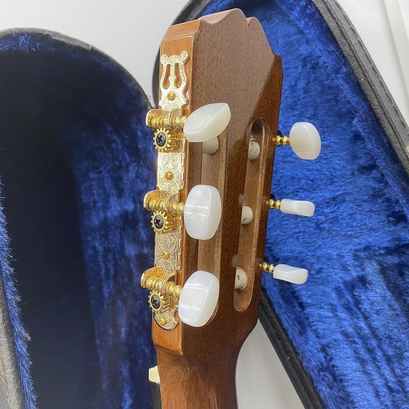 タカミネ Takamine ジャンク クラシックギター ハードケース付き No,30