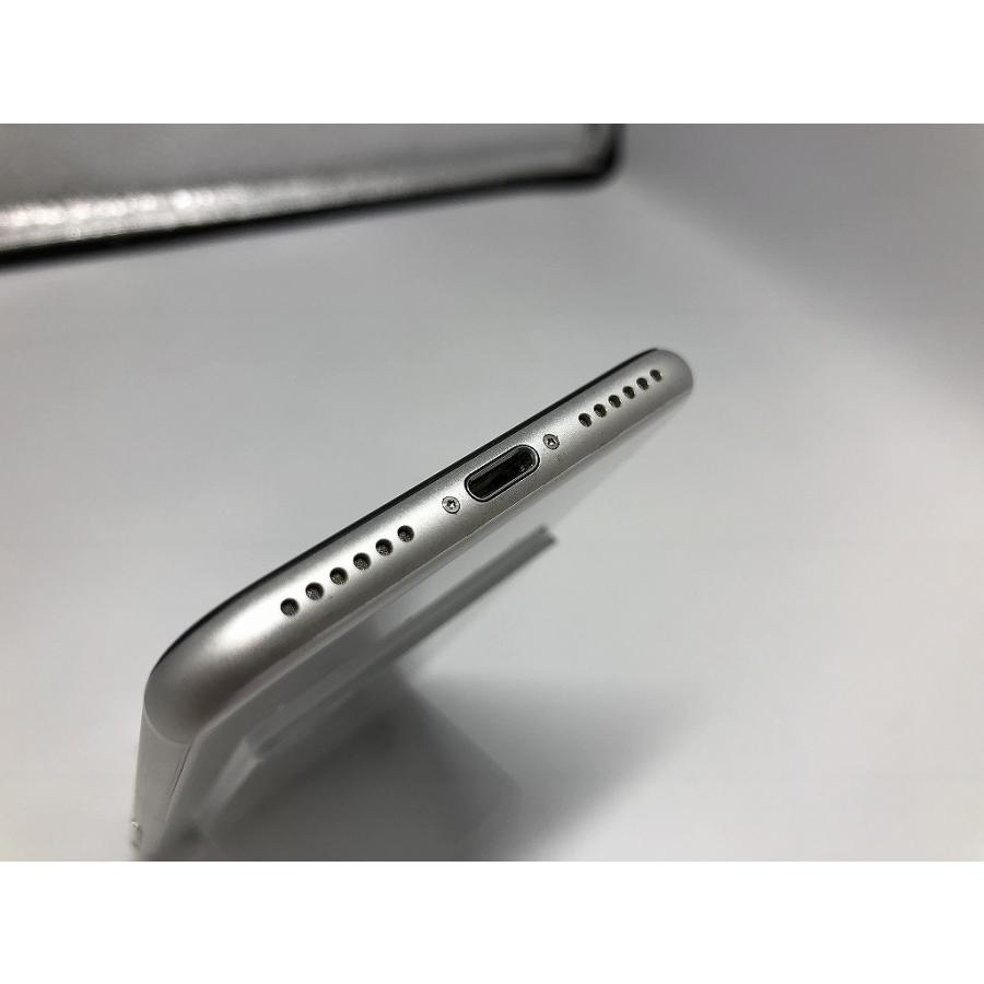 アップル Apple iPhoneSE 第2世代 128GB SIMフリー ホワイト MXD12J/A