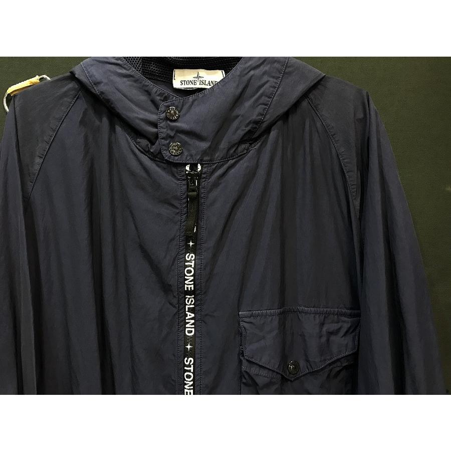 ストーンアイランド STONE ISLAND ナイロンジャケット ネイビー 薄手