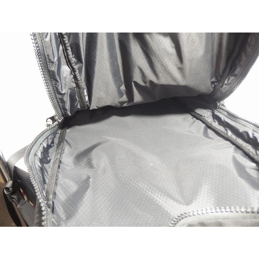 ノースフェイス THE NORTH FACE Shuttle Series/ワンデイバッグパック