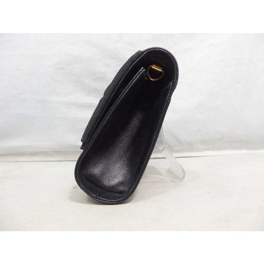 サルヴァトーレフェラガモ Salvatore Ferragamo チェーンショルダー