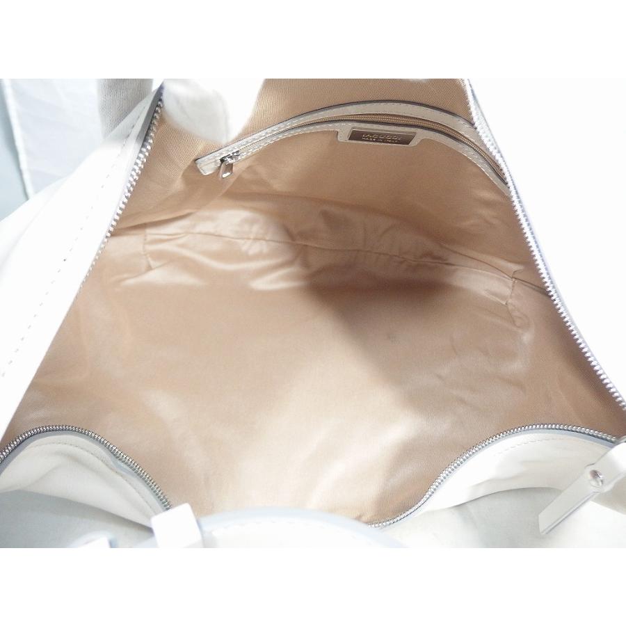 イアクッチ IACUCCI ワンショルダーバッグ 白（オフホワイト