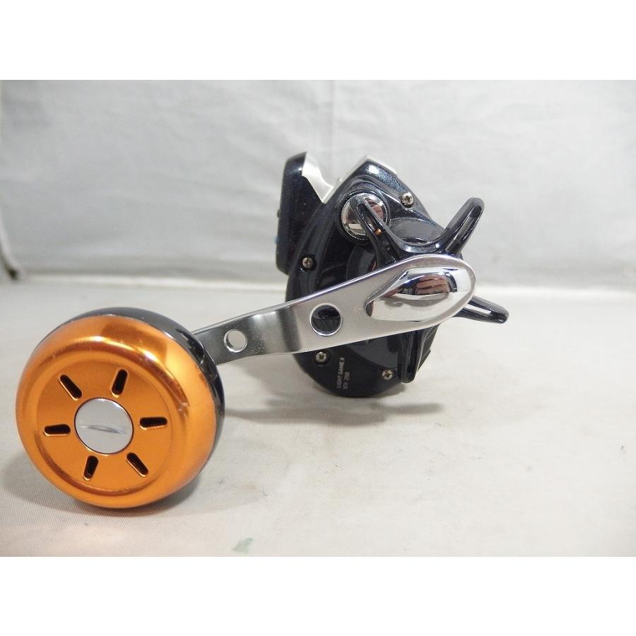 ダイワ DAIWA LIGHT GAME X ICV250 両軸 ベイトリール 黒・銀