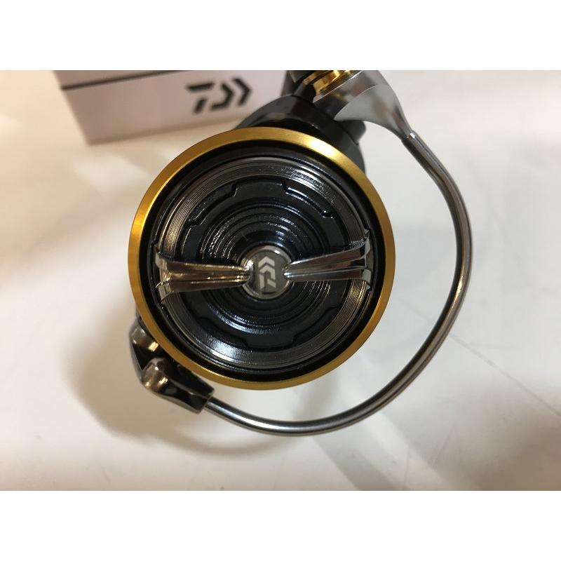 ダイワ Daiwa 21 CALDIA FC LT2000S ギア比 5.1 スピニングリール 釣具