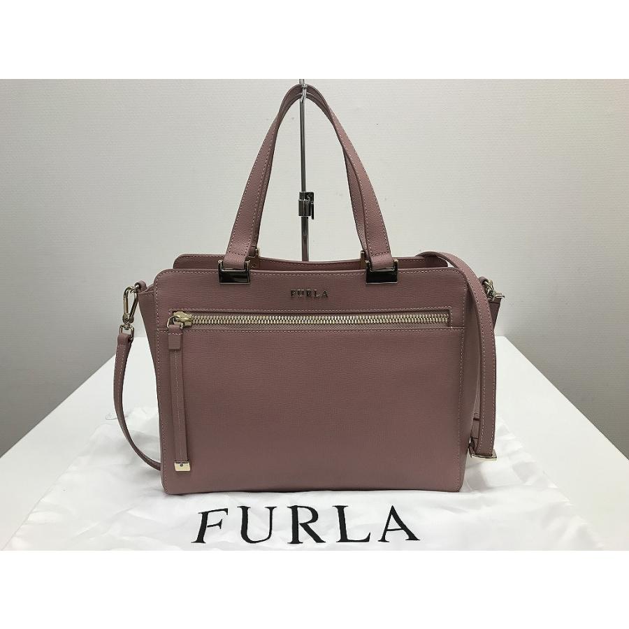 フルラ FURLA キレイめコーデと相性抜群！上品でエレガントなお洒落の  