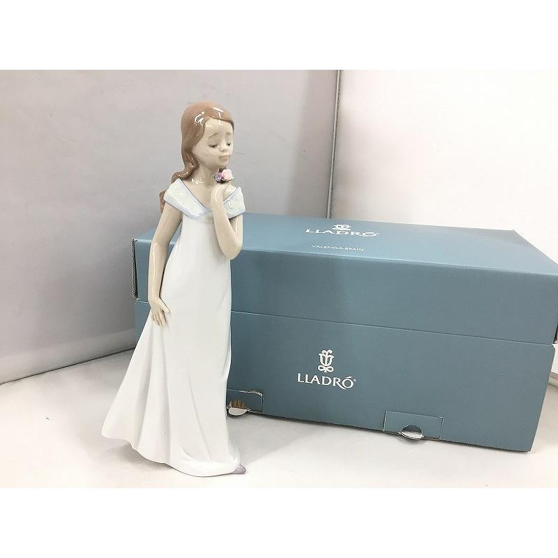 リヤドロ LLADRO 特別な出来事 ※リヤドロのサイン入り / 置き物