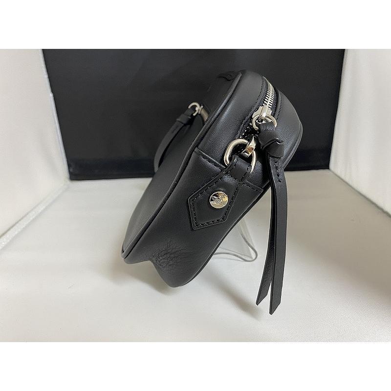 ヴィヴィアン・ウエストウッド Vivienne Westwood オーブロゴ レザー 