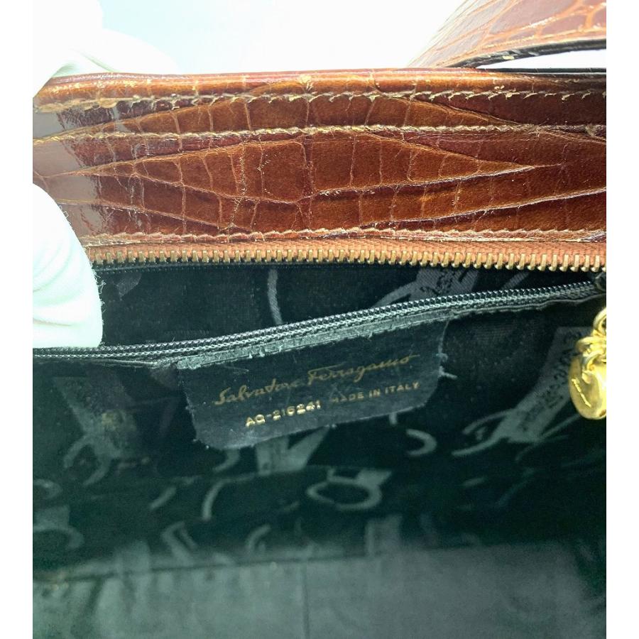 サルヴァトーレフェラガモ Salvatore Ferragamo ダブルガンチーニ