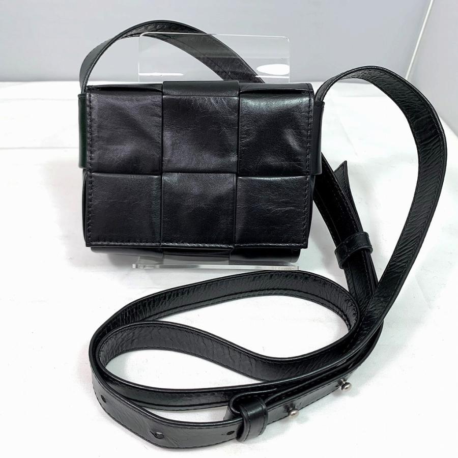 BOTTEGA VENETA ブラックショルダーバッグ BOTTEGA VENETA ミニ ウォレス ショルダーバッグ ブラック