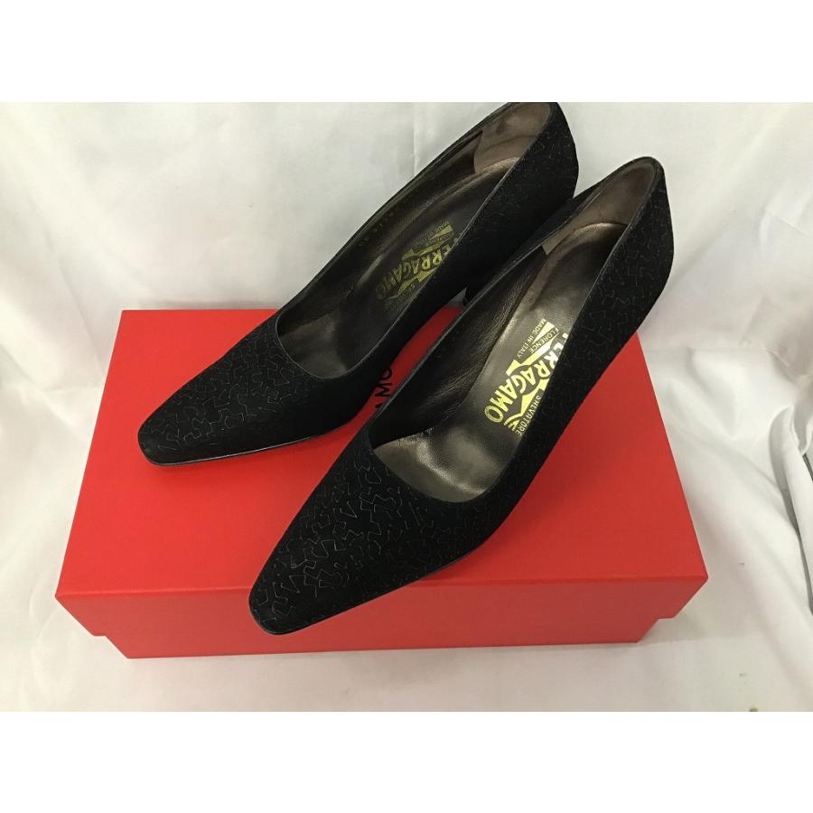 【極美品】サルヴァトーレフェラガモ 25.5 パンプス スエード レザー コンビ サルヴァトーレフェラガモ Salvatore Ferragamo スエードパンプス 25.5