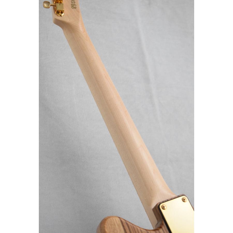 Zeus Custom Guitars 【謎のブランド