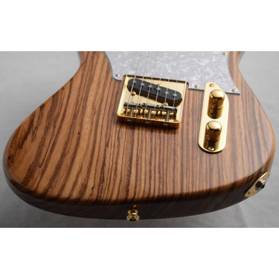 Zeus Custom Guitars 【謎のブランド