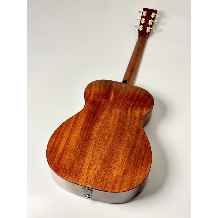 Martin 【2025NAMMモデル初入荷!】000E Retro Plus Mahogany #2998551【送料当社負担・分割無金利】【G-CLUB UMEDA】の画像