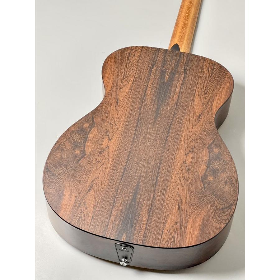 Martin 【最初のエレアコにもオススメ!】000X2E BRAZ HPL S/N3038570【送料当社負担・分割無金利】【G-CLUB UMEDA】の画像