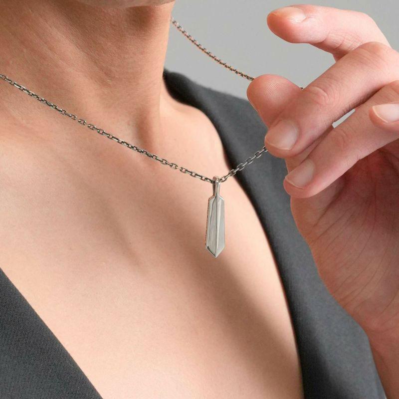 LION HEART ライオンハート フェザー プレート ネックレス