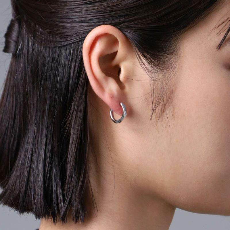 LION HEART（ライオンハート） ディストーション フープピアス