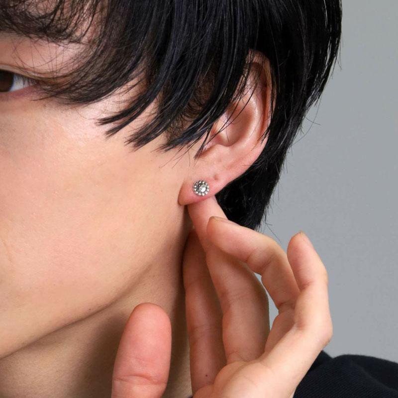 LION HEART（ライオンハート） スタッズピアス フラワー レオ シルバー