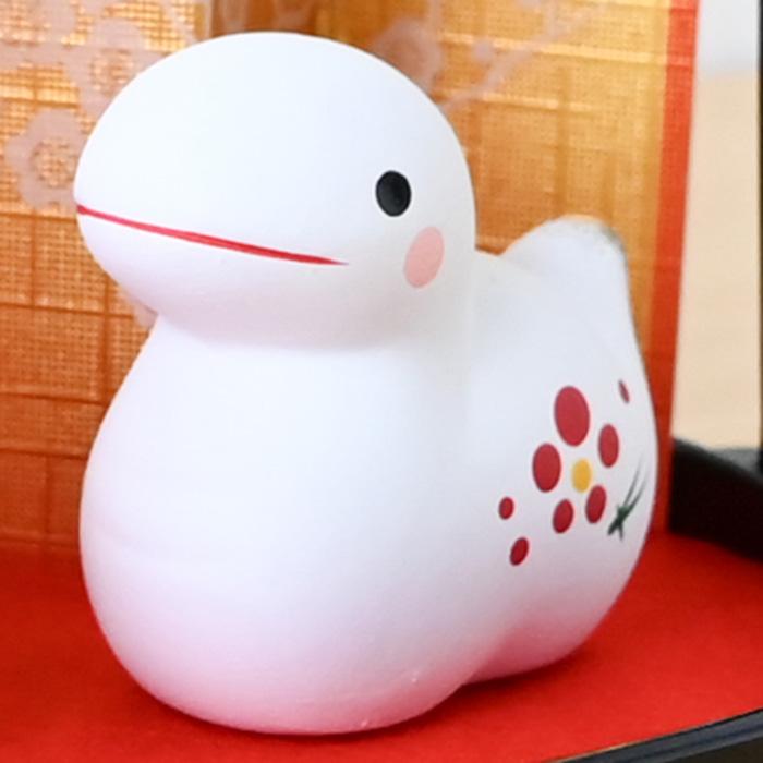 干支 置物 薬師窯 錦彩招福巳 (紅白) 小手籠付 57 巳年 巳 陶器 へび