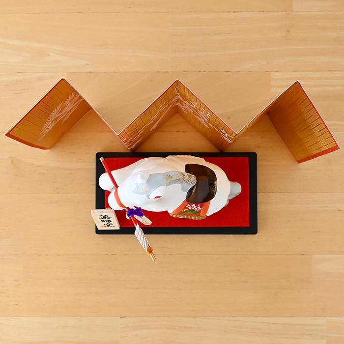 干支 置物 薬師窯 錦彩招福午 (天翔・破魔矢付) 81 干支の置物 馬 午年