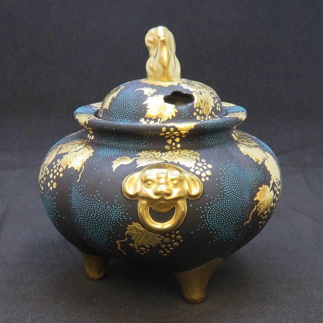 【ほぼ未使用】 三代 仲田錦玉 九谷焼 4号 香炉 渦打青粒盛金葡萄図 【GMS4080007621】(148500円)