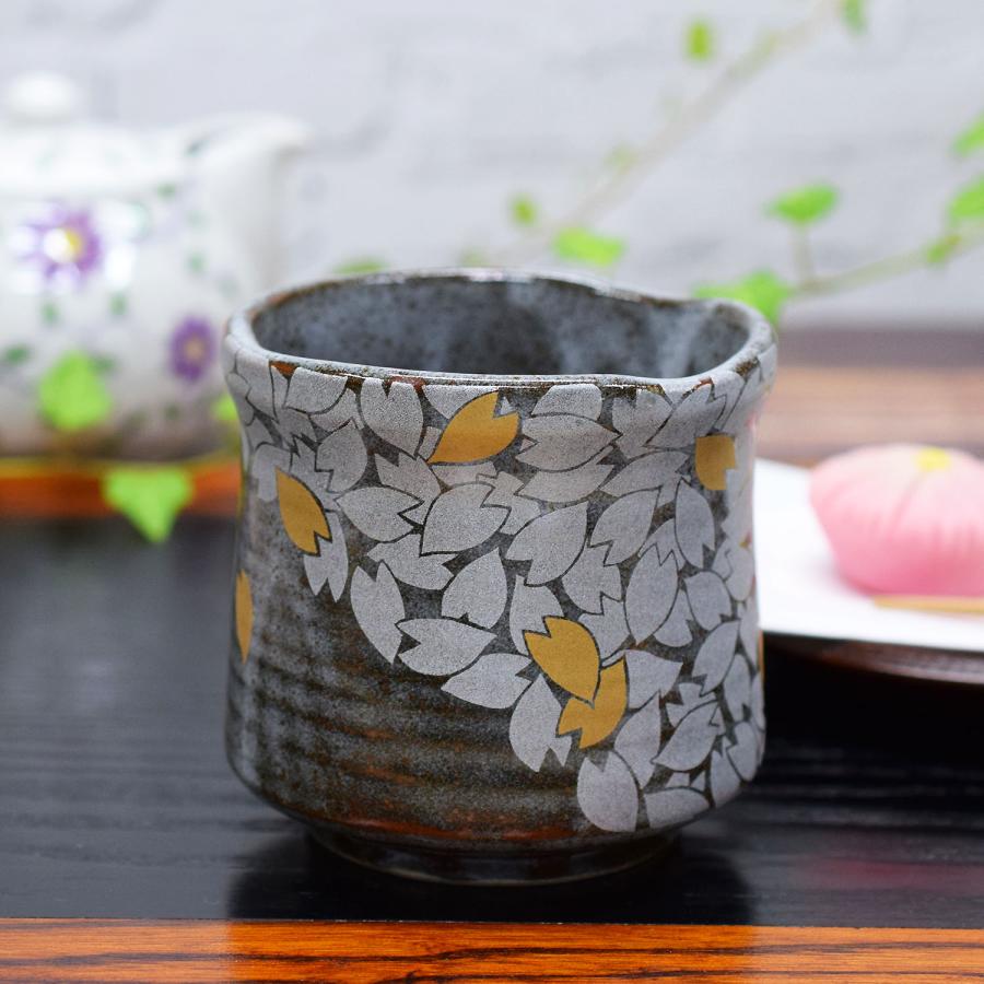 九谷焼 湯呑み おしゃれ 和食器 湯のみ 桜吹雪 陶器 食器 湯呑み茶碗